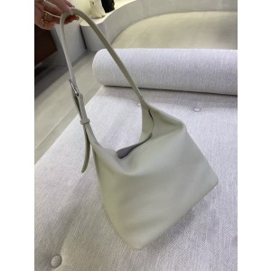 아이사 Isa 화이트 (사슴가죽) 杏白色 鹿皮