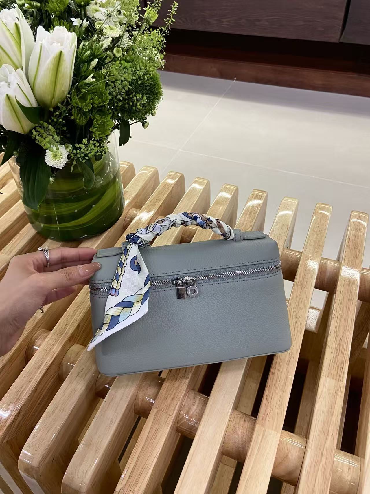 로로피아나 Loro Piana 19 보나도 牛皮桉树蓝