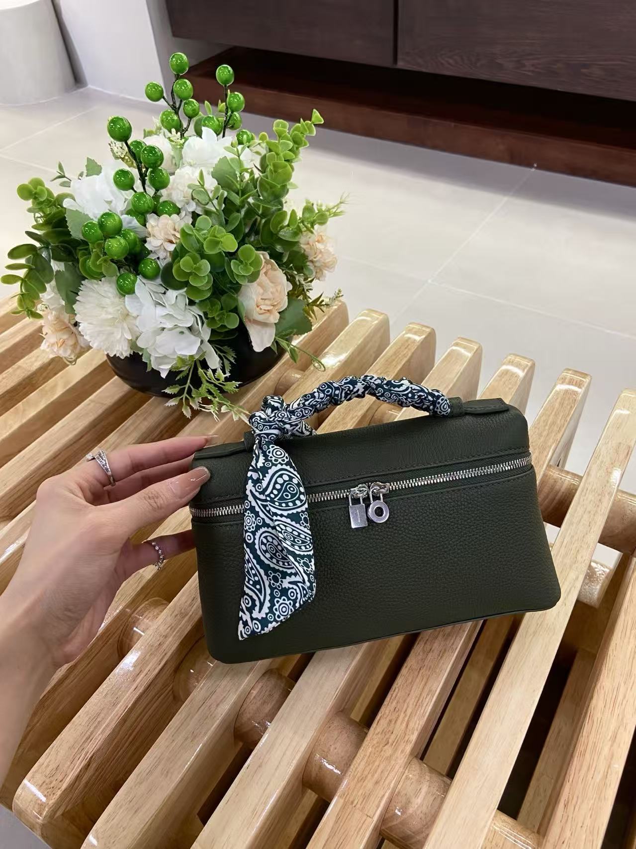 로로피아나 Loro Piana 19 보나도 牛皮丛林绿
