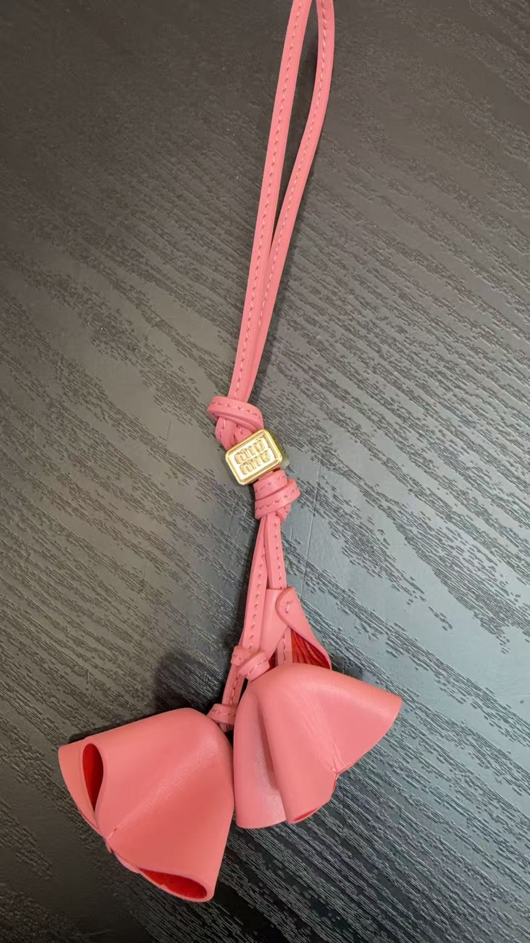 미우미우 꽃다발
