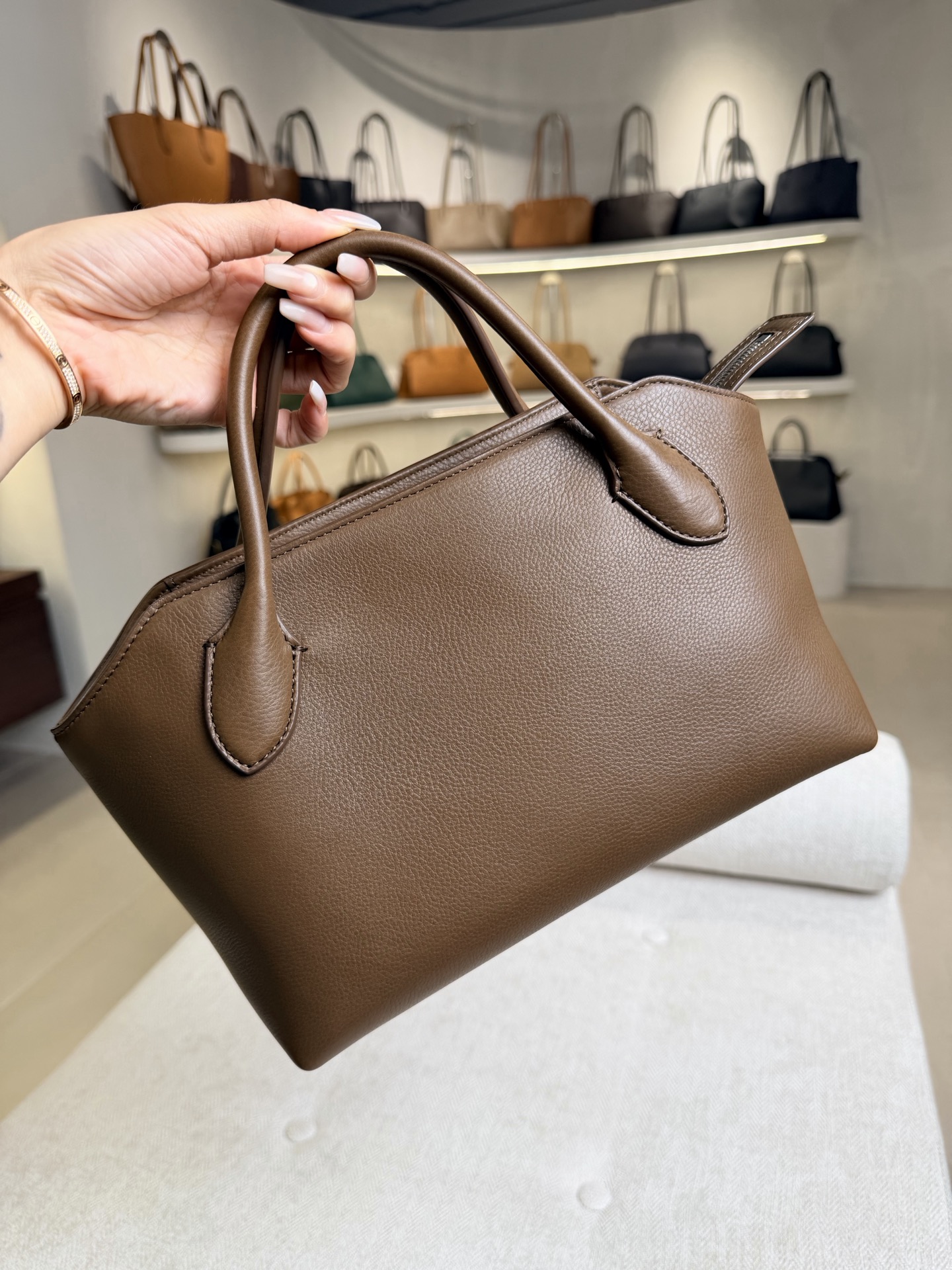 terassess tote（茶棕色）