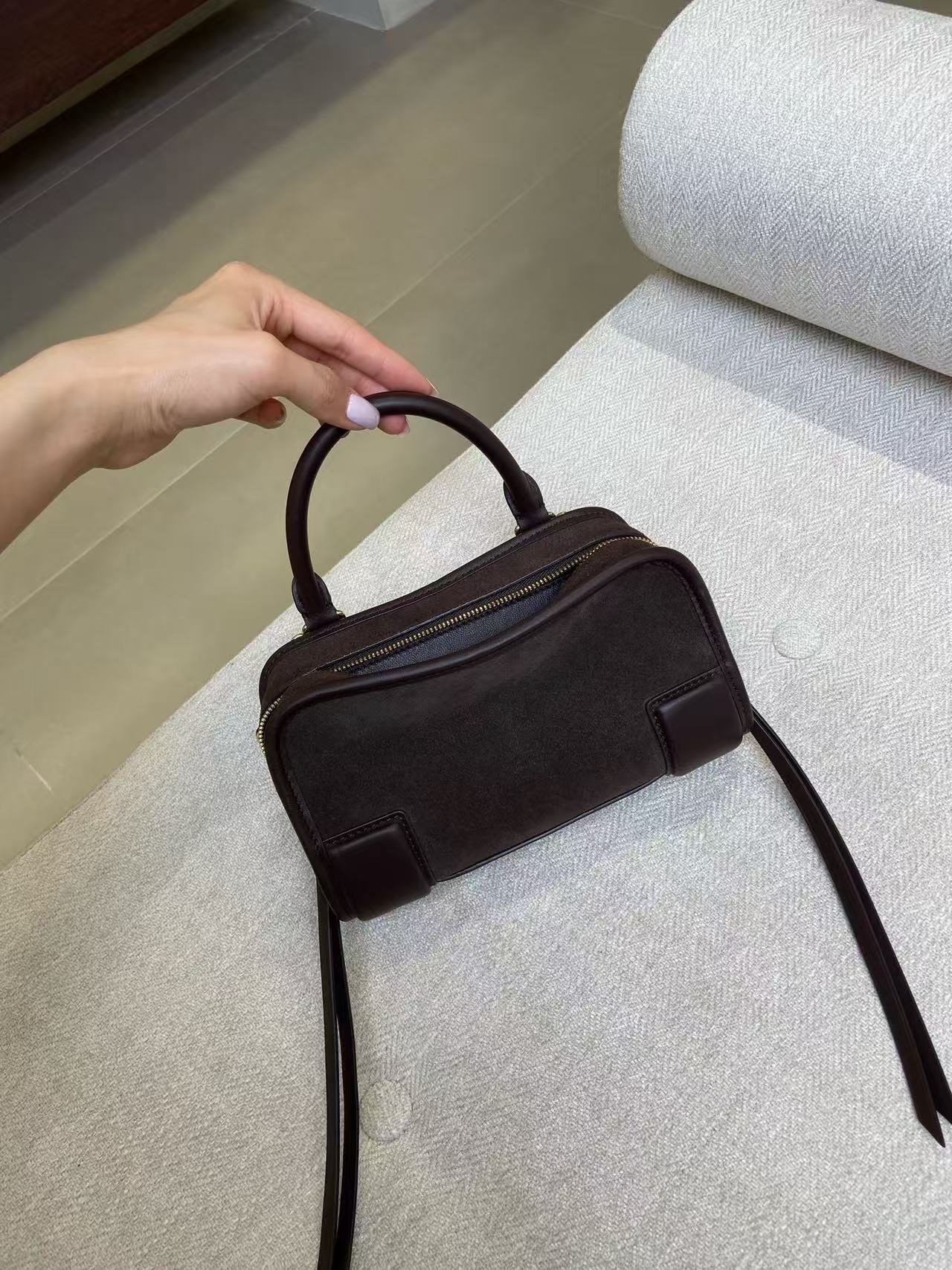 Amazona Mini丝绒乌木